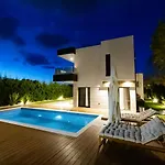 Positiva By Tourist Adria Group * Vir