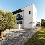 Positiva By Tourist Adria Group Vir